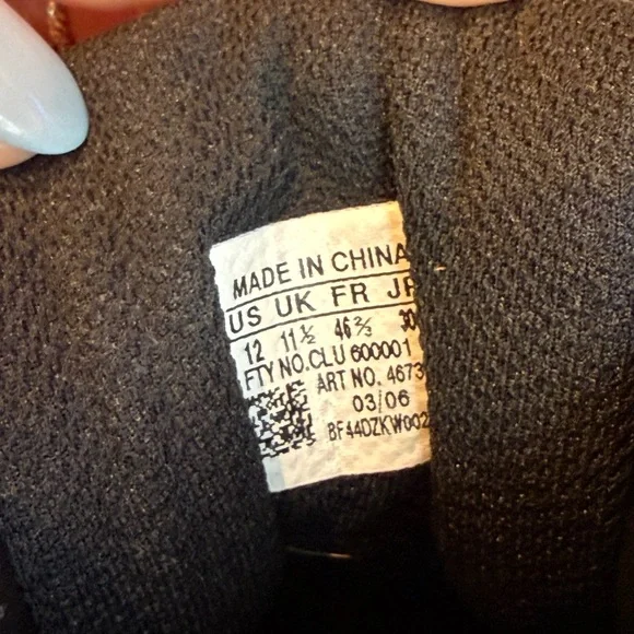 Adidas Kobe Crazy 1 Black High-Top Sneakers with Textured Design - Picture 2 of 5